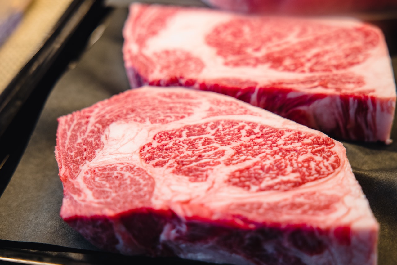 霜降りの高級牛肉